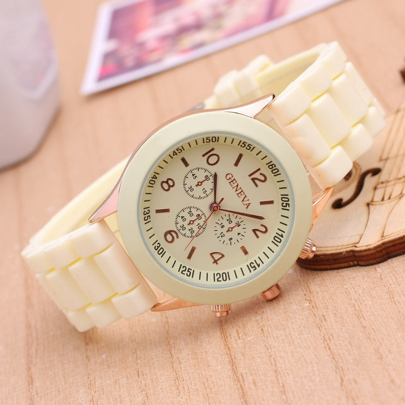 Silicone Couple Trendy  Women's Quartz Wristwatch