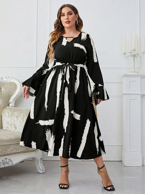 Popular Black White Characteristic Neckline Flared Plus Size Maxi Dress